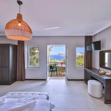 Hill House Adult Only 4*