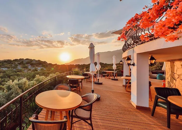 Hill House Adult Only 4*