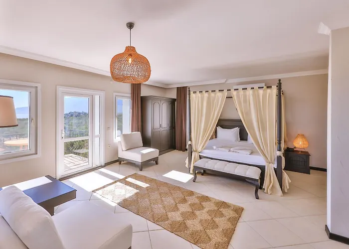 Hill House Adult Only Szálloda 4*