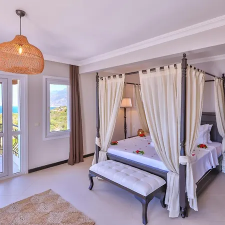 Hill House Adult Only Hotel 4*