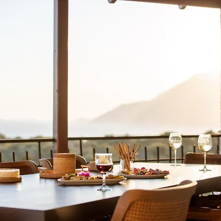 Hill House Adult Only 4*